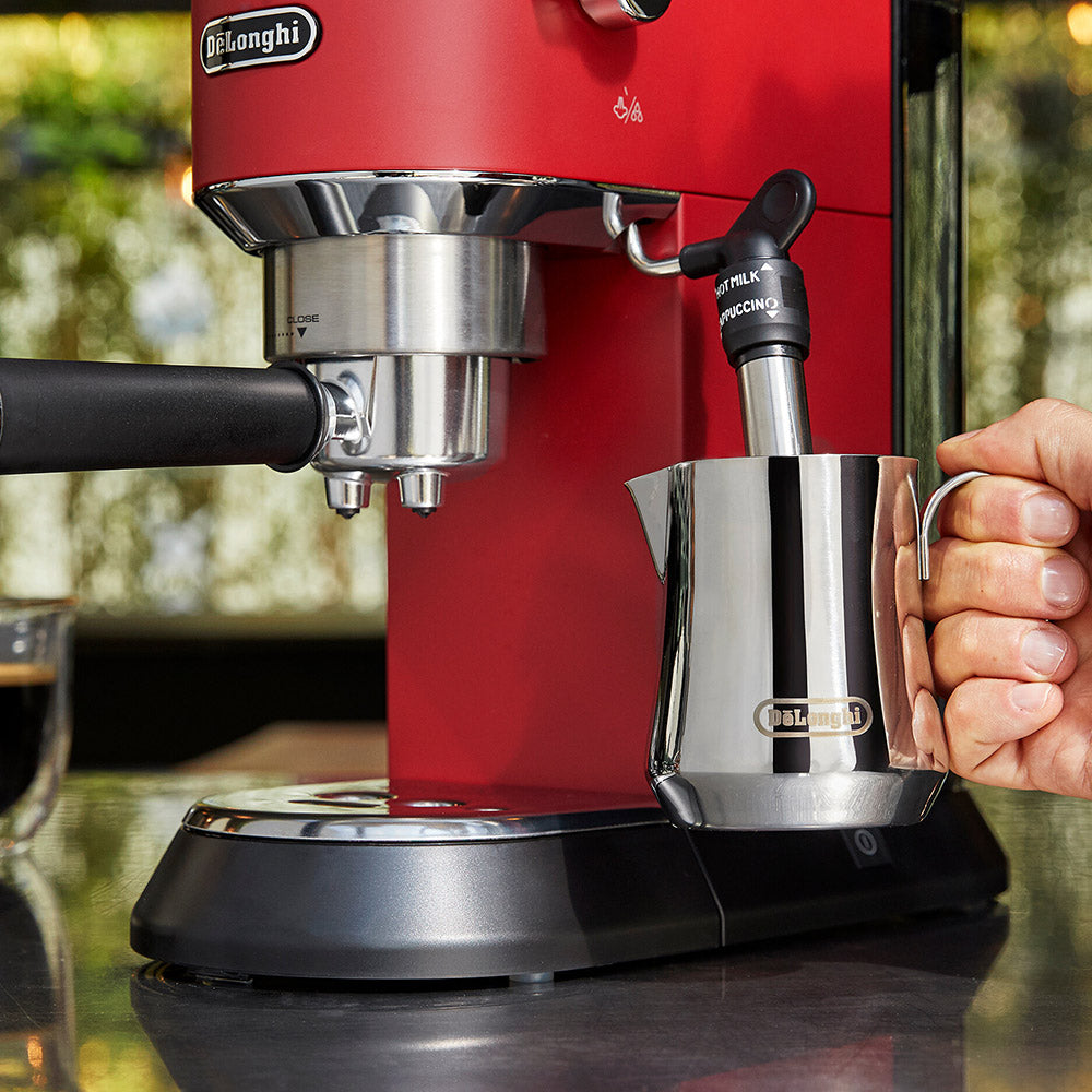 DeLonghi Dedica Style Manual Pump Espresso Machine EC685 Matte Red