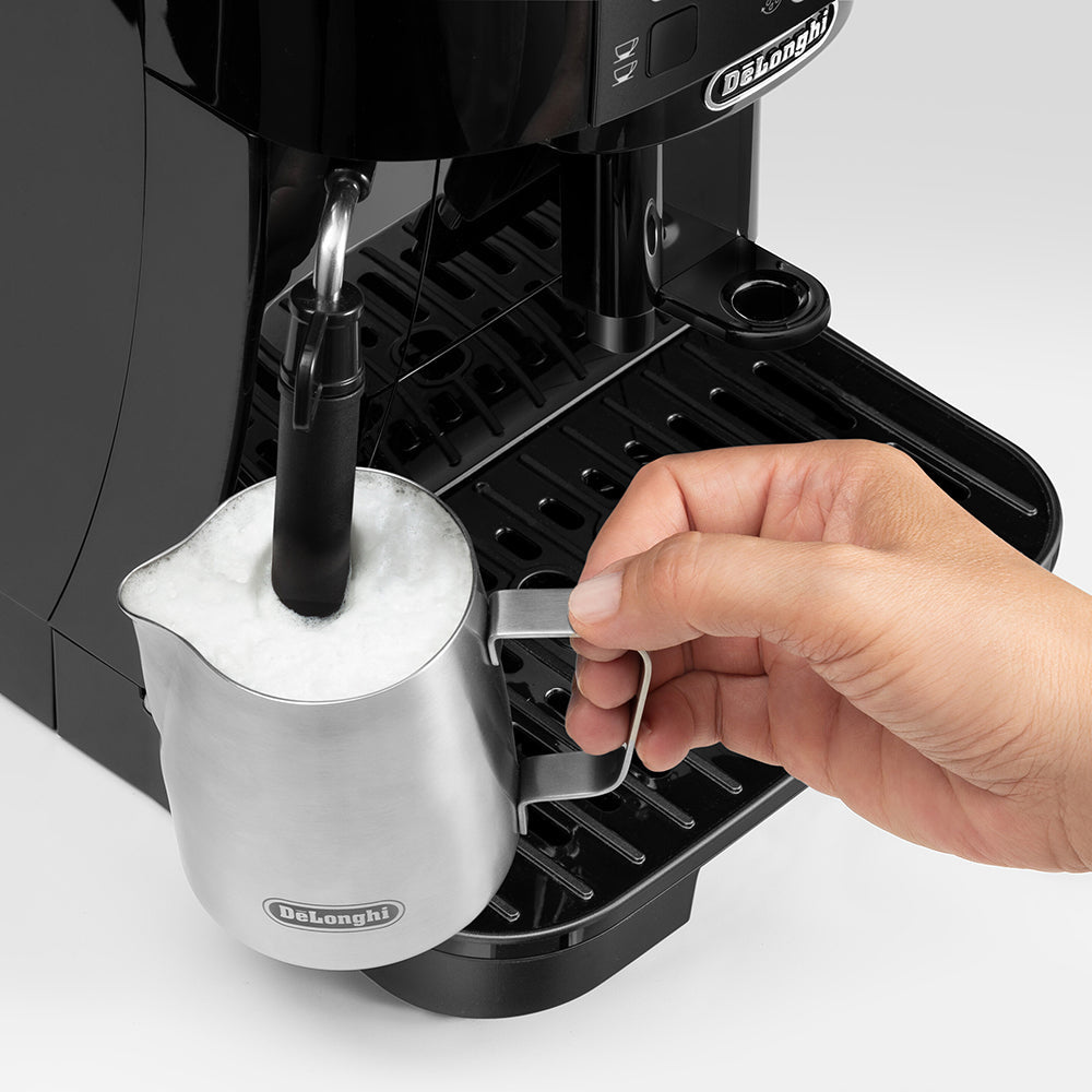 DeLonghi Magnifica S Bean To Cup Coffee Machine ECAM12.121.B