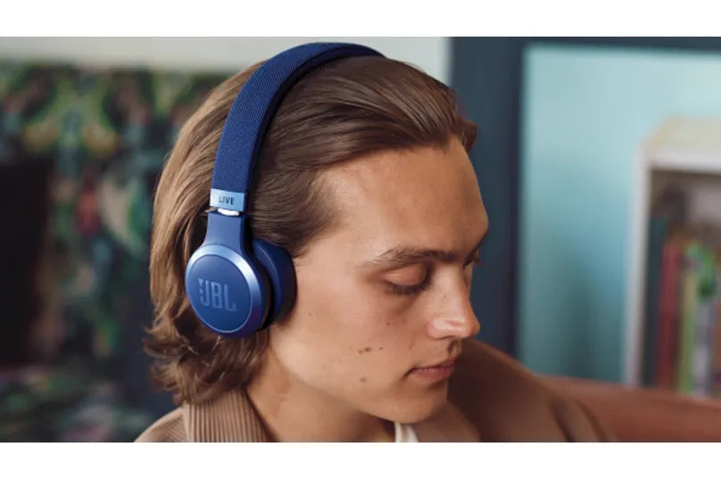 JBL Live 670NC Noise Cancelling On-Ear Headphones Blue
