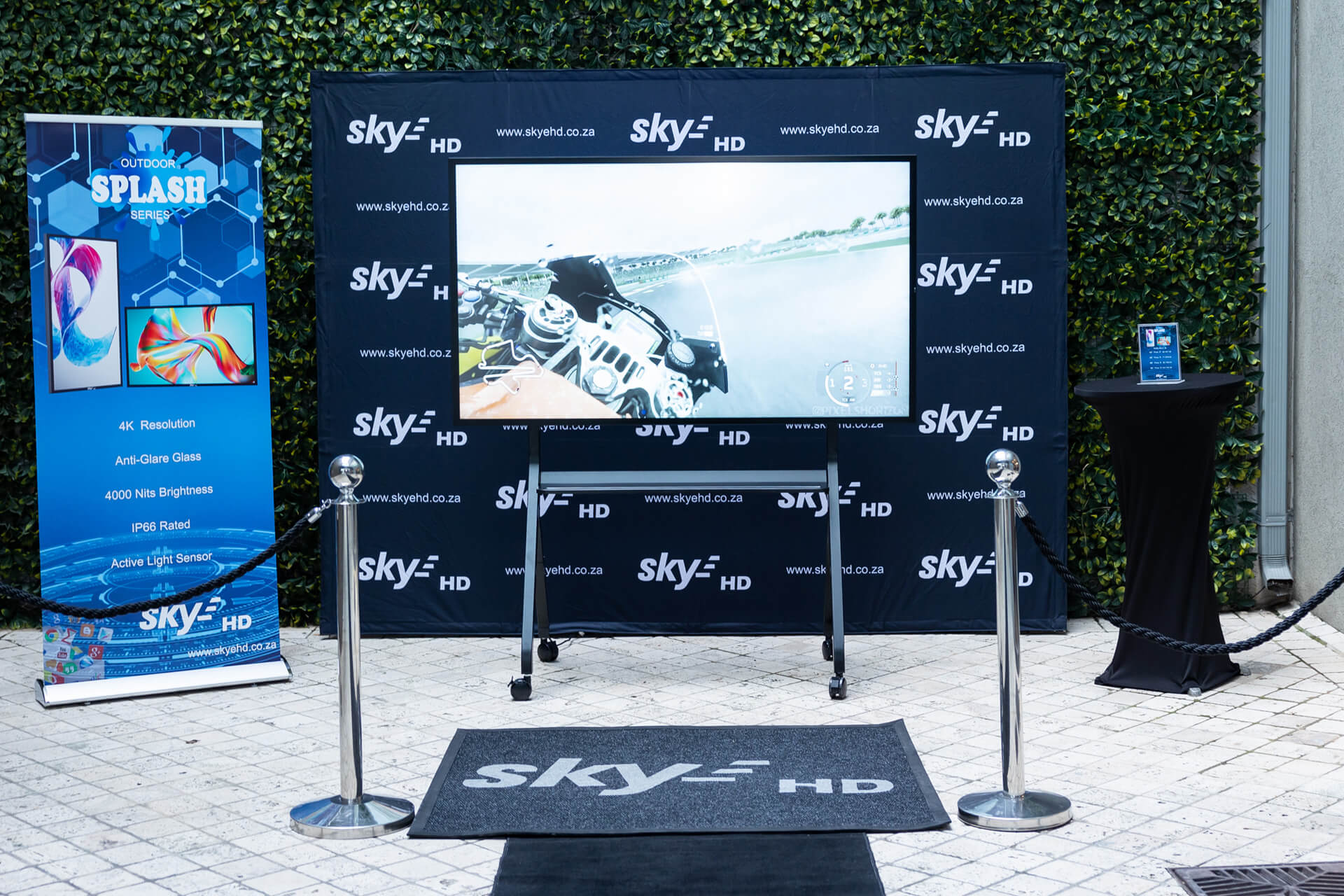 Skye HD Platinum Series 65" Interactive Touchscreen 4K Display